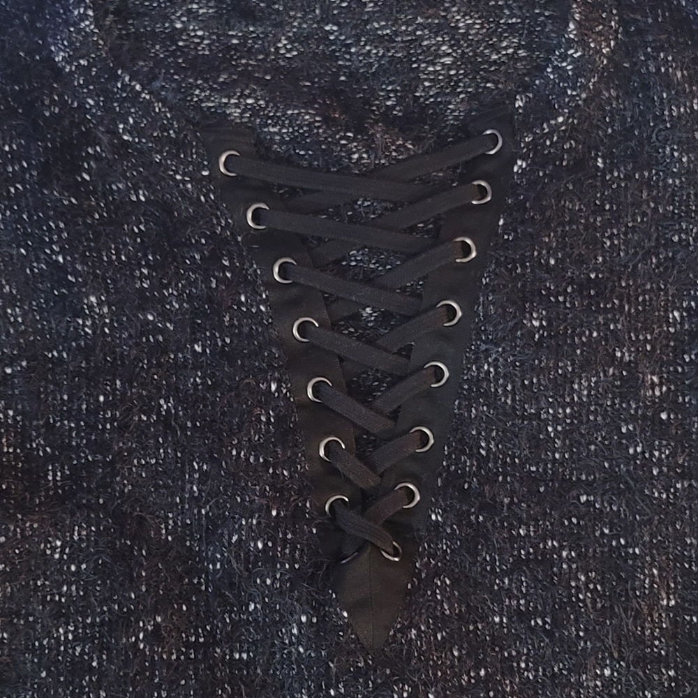 Express Sweater - Picture 8 of 8